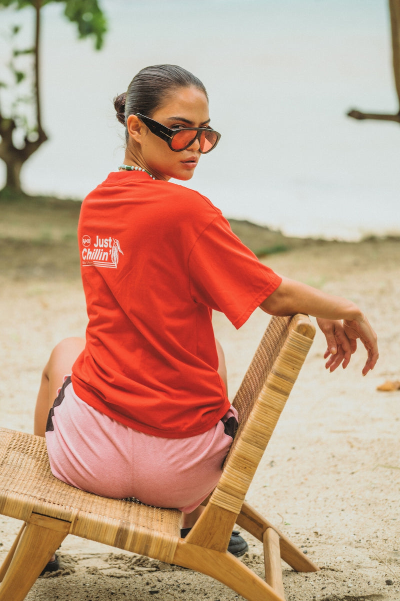 Chillin Oversized Tee Poppy Red – Araminta James