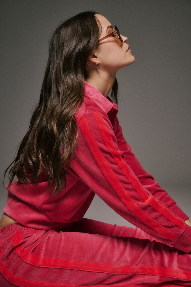 Mara Velour Sweater Pomegranate