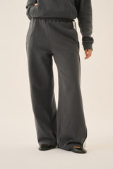 James Trackpant Washed Black